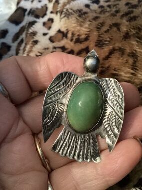 Navajo Sterling Thunderbird BROOCH. GUATEMALAN JADE CENTER. LARGE. INTRICATE 💚